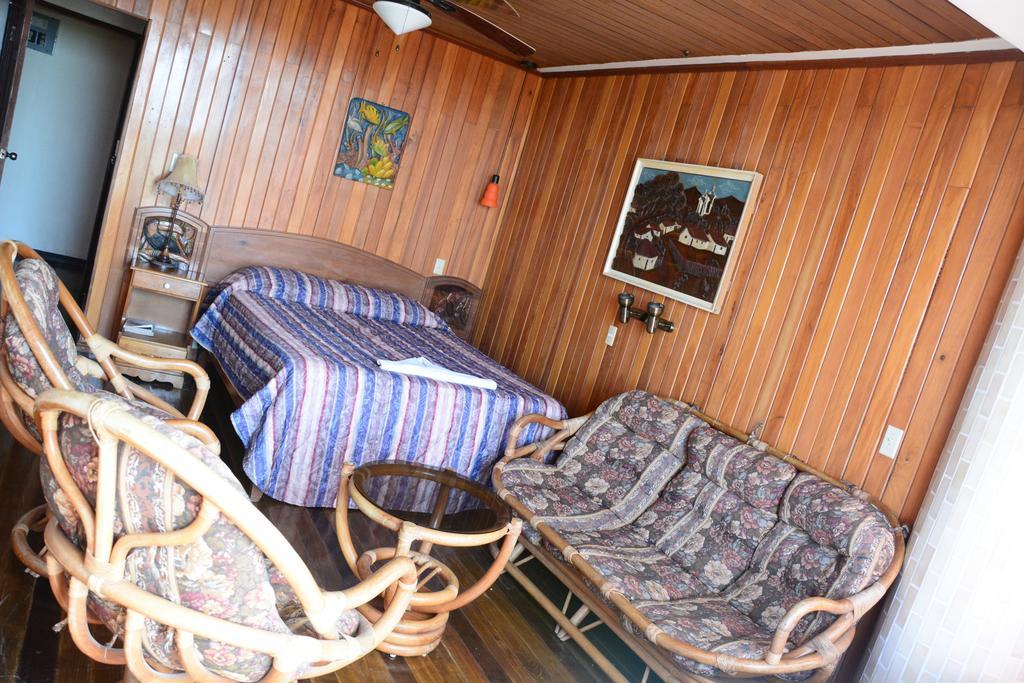 Hotel Sherwood Tela Quarto foto