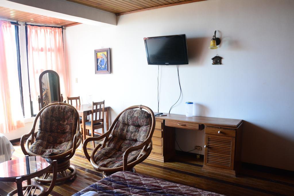 Hotel Sherwood Tela Quarto foto